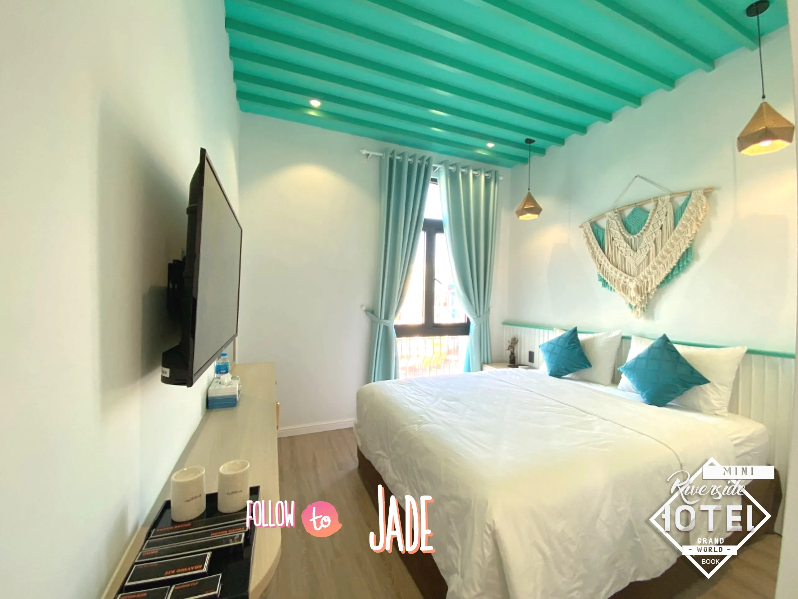 JADE 02 - PHÒNG DOUBLE CỬA SỔ